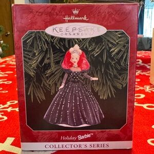 Hallmark Ornament Holiday Barbie #6 in Collectors Series 1998 Keepsake
QXI4023